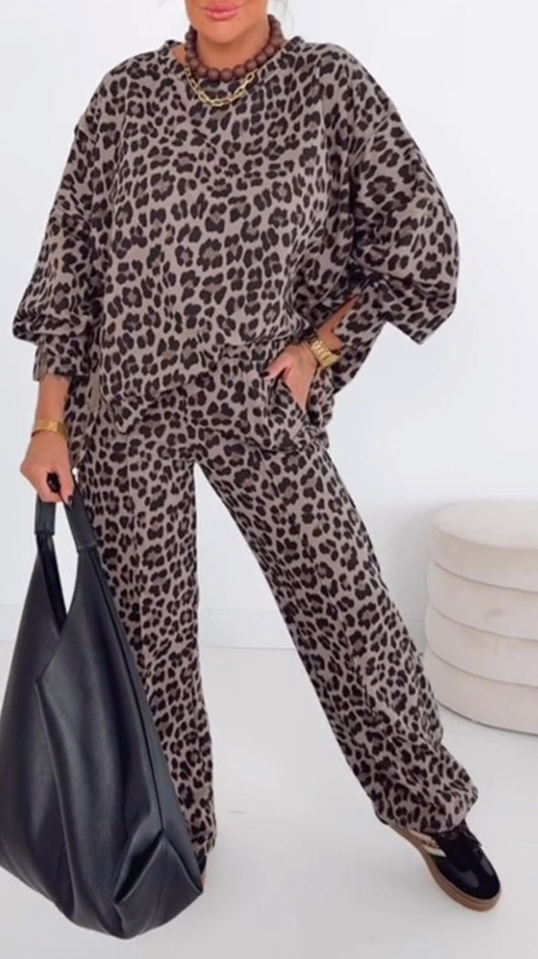 Women Round Neck Leopard Print Loose Casual Set