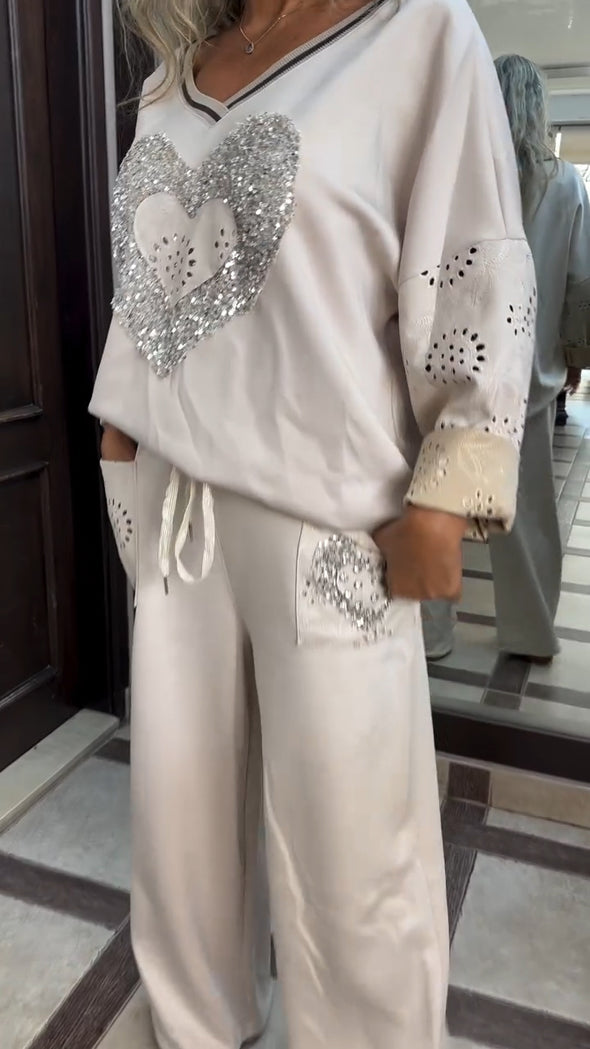 Women V-neck Heart-printed Hollow Casual Suit
