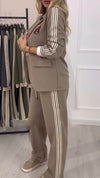 Women Lapel Vertical Striped Jacket + Pants Commuter Suit