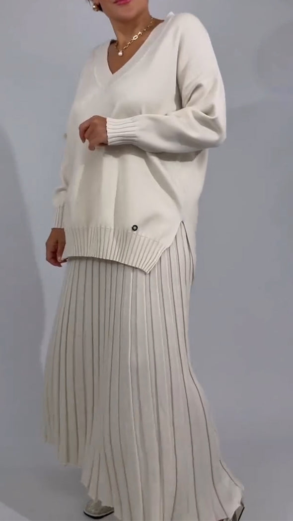 Women V-neck Sweatshirt + Pleated Skirt Solid Color Casual Suit