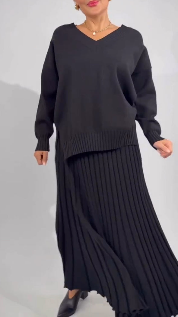 Women V-neck Sweatshirt + Pleated Skirt Solid Color Casual Suit