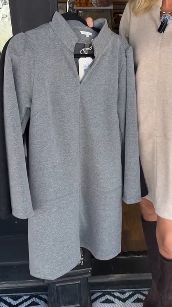 Women Round Neck Solid Color Casual Dress