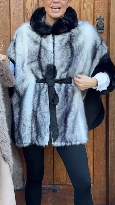 Women Round Neck Patchwork Casual Plush Coat