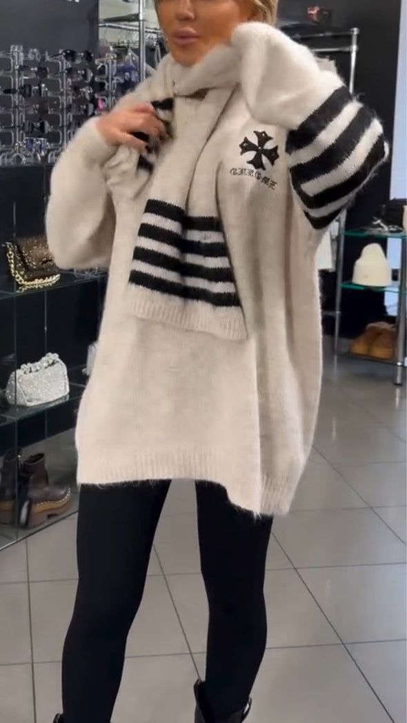 Women Round Neck Printed Casual Sweater + Scarf