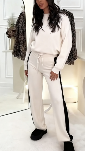 Women Round Neck Vertical Striped Casual Suit
