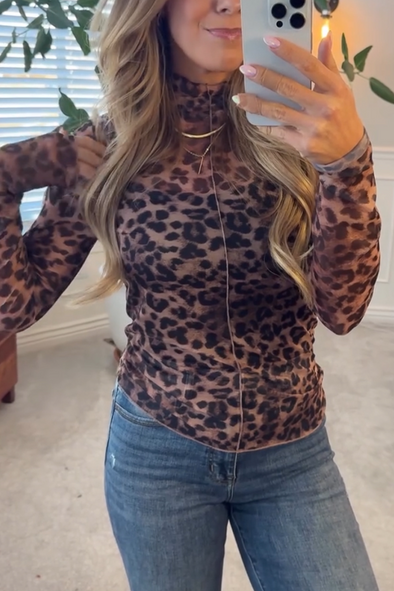 Womens Round Neck Leopard Print Casual Top