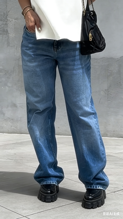 Women Wash Pocket Heart-shaped Casual Jeans